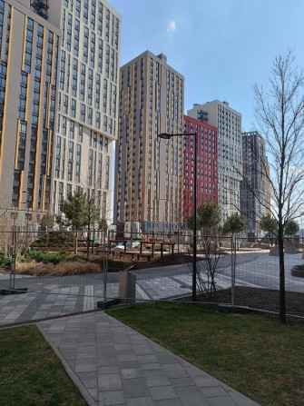 Продаж готової до ремонту  1-кімнатної квартири в сучасному ЖК "Svitlo Park", поруч метро Видубичі - фото 1