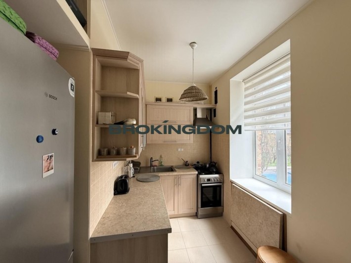 Продам 2к квартиру, Сталінку  з ремонтом  Бориспільська 38 - фото 1