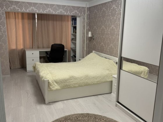 3-к квартира на Русанівці Київ