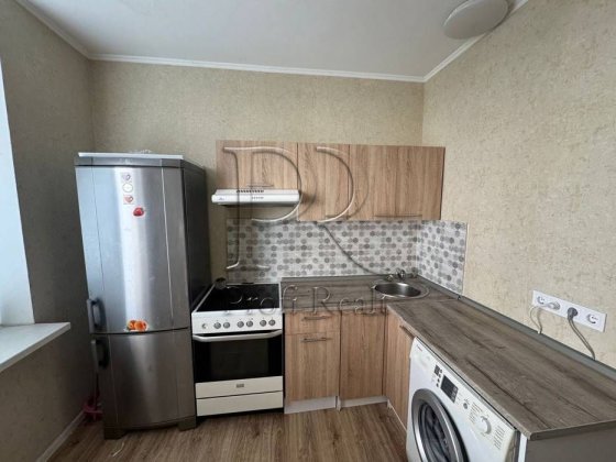Продаж 1 к квартири вул Олени Пчілки 2/Позняки/ Дарницький район Киев