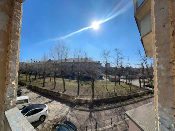 Двокімнатна сталінка  поруч метро Дарниця Київ