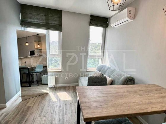 Продаж квартири ЖК «Світлопарк» 40 м², вул. Столичне шосе, Київ. Киев