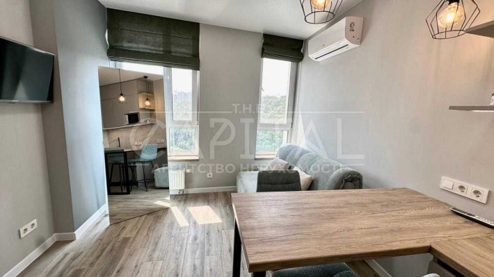 Продаж квартири ЖК «Світлопарк» 40 м², вул. Столичне шосе, Київ. - фото 1