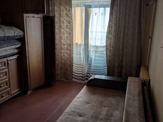 Продається 1-но кімнатна квартира Деснянський район вул.Ореста Левицького (Академіка Курчатова), ст. Київ