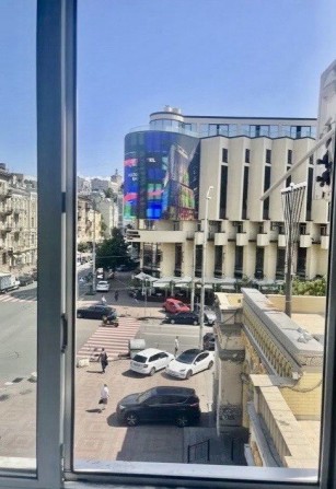 Продам 5 кімнатну кв-ру, центр, Ш. Руставелі, м. Палац Спорту - фото 1