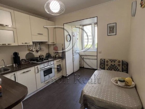 Продаж 3 к. кв./Будищанська/ Милославська/ Радунська Киев