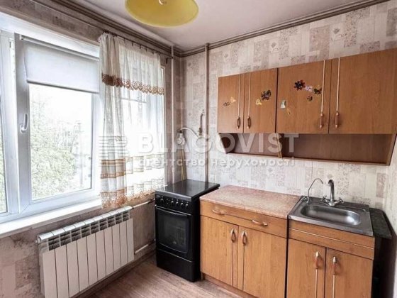 Продаж 3-к квартири на Лятошинського Голосіївський район.ТРЦ Республіка,Епіцентр,Метро Теремки,Іподр Київ