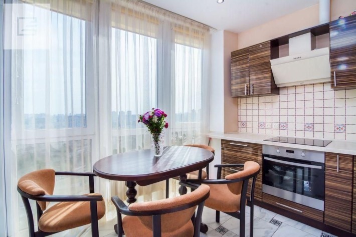 Продаж 2к квартири Київська Венеція, Соборності 30 - фото 1
