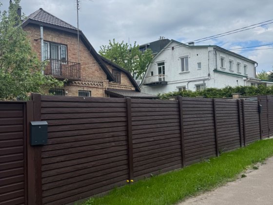 Оренда будинку.Метро Нивки -2хв пішки. Вул. Марка Безручка,16 Київ
