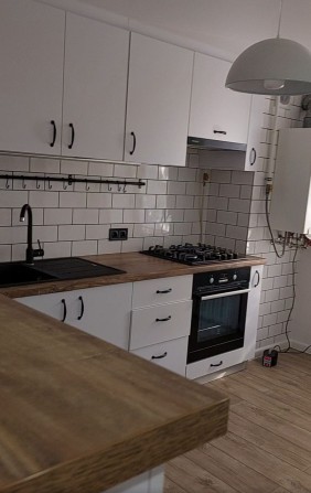 Сдам шикарный 1 комнатный дом в центре Слободки. - фото 1