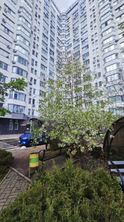 Без %, пр.Бажана.16, Осокорки Позняки двохкімнатна квартира 75 м кв на 3 поверсі. - фото 1