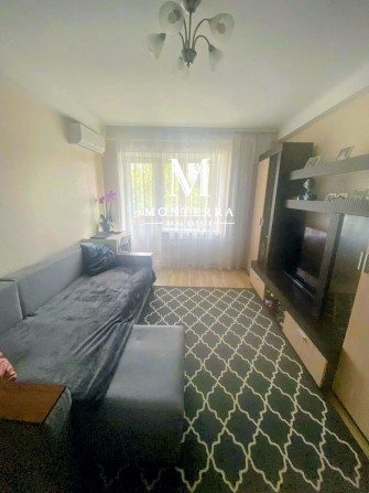 Продаж 2-кімнатної квартири з ремонтом по вулиці Кубанської України - фото 1