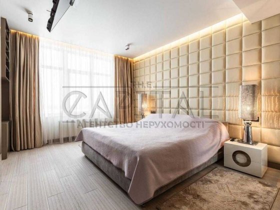 Новопечерські Липки: 120м² з видом на Батьківщину-Мати. Розумний дім. Київ