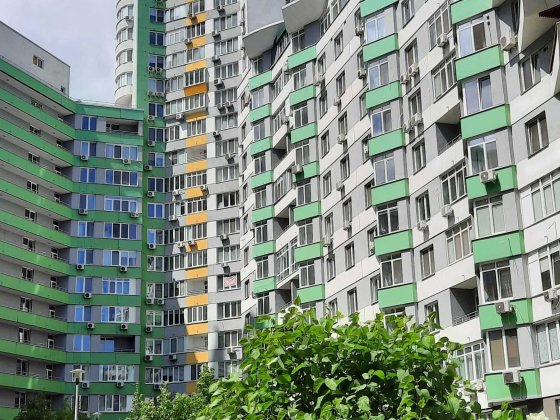 Продається затишна 3-кімнатна квартира з власною терасою Київ