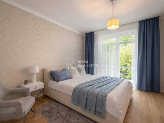 Продаж 2-кімнатої квартири з ремонтом 82м2 3 поверх Феофанія Клубний будинок Едельвейс Феофанія Київ