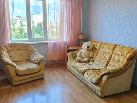 Продаж 3х кімнатної Виноградар Подільський р-н 6 поверх. 83000 у.е6/9 Киев
