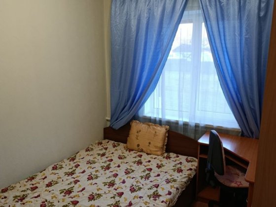 Окрема половина будинку -Жуляни