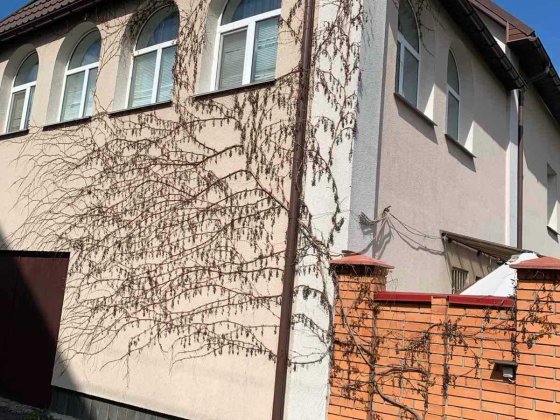 Осокорки. Оренда будинку поруч з стадіоном "Лівий берег" 5км від метро Славутич. Київ