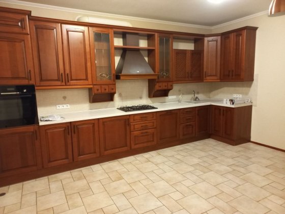 Здається будинок М Нивки 298кв.м ( без %) Киев