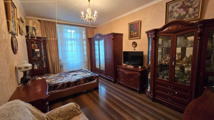 Продаж 4к квартири ЦЕНТР, Високі стелі, Ліфт, Закритий двір - фото 1