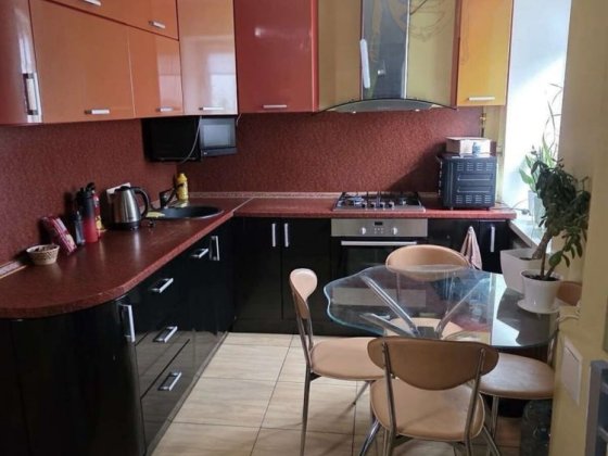 Продаж 2к квартири вул. Леоніда Каденюка 9 Киев