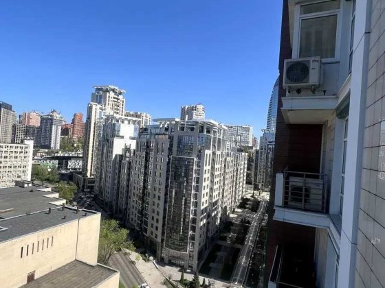 Продаж 3кімнатної квартири в  ЖК Французський квартал Філатова 2/1 Саперне поле Печерськ Центр Либід Київ