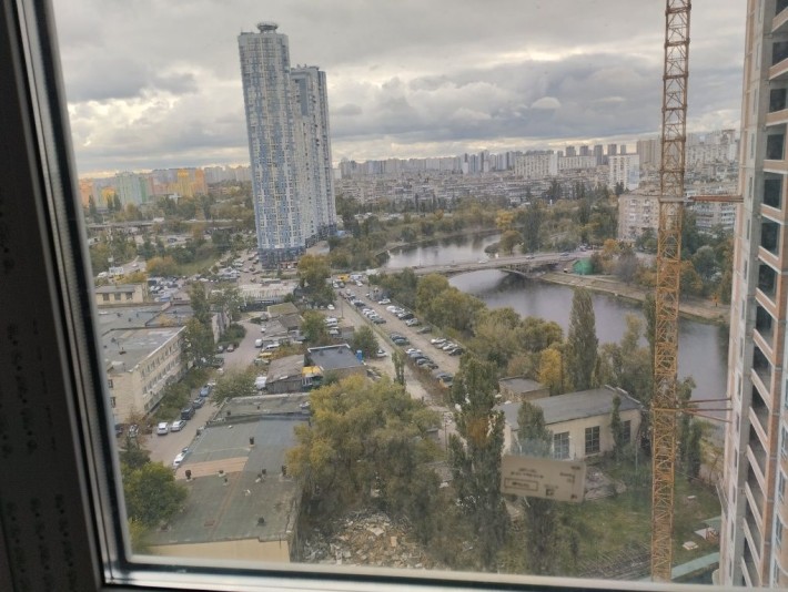 Продам 1-кімн квартиру в ЖК Русанов Резидент, метро Лівобережна - фото 1