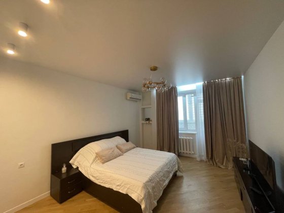 Продаж квартири 82кв.м./Евро двушка/Лівий берег/4 хв метро Осокорки Київ