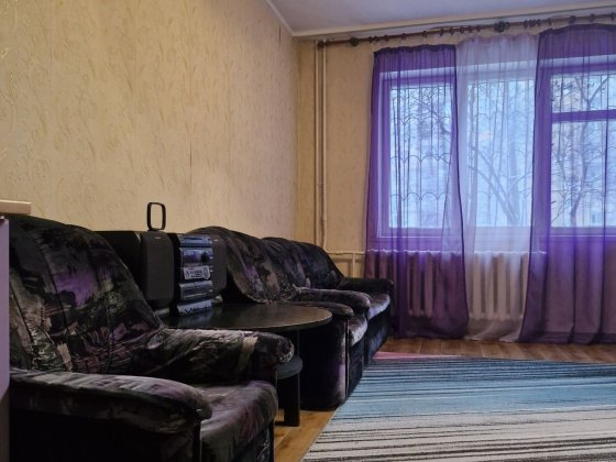 Продаж однокімнатної квартири біля метро Лівобережна. Киев