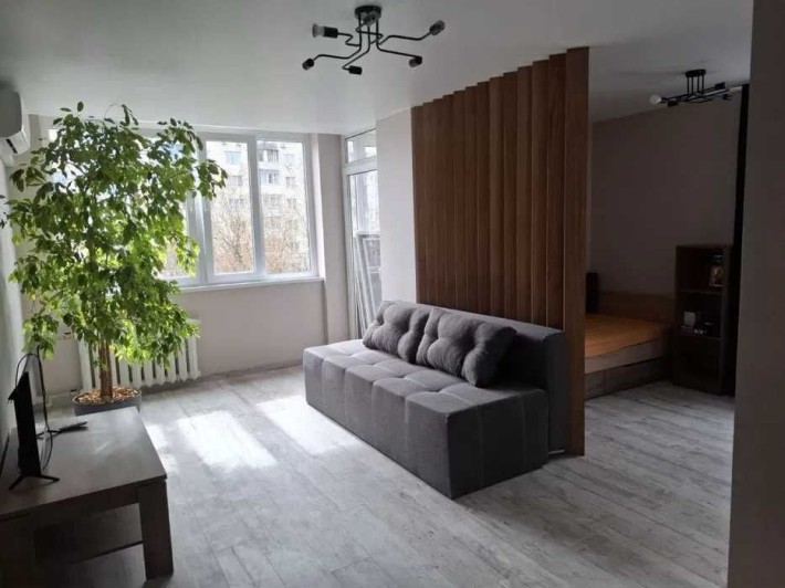 Продаж 1к квартири біля метро ТЕРЕМКИ - фото 1