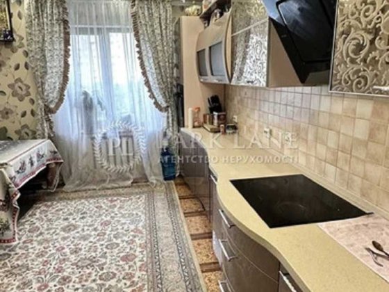Осокорки Позняки Урлівська 17 добротний новий ремонт