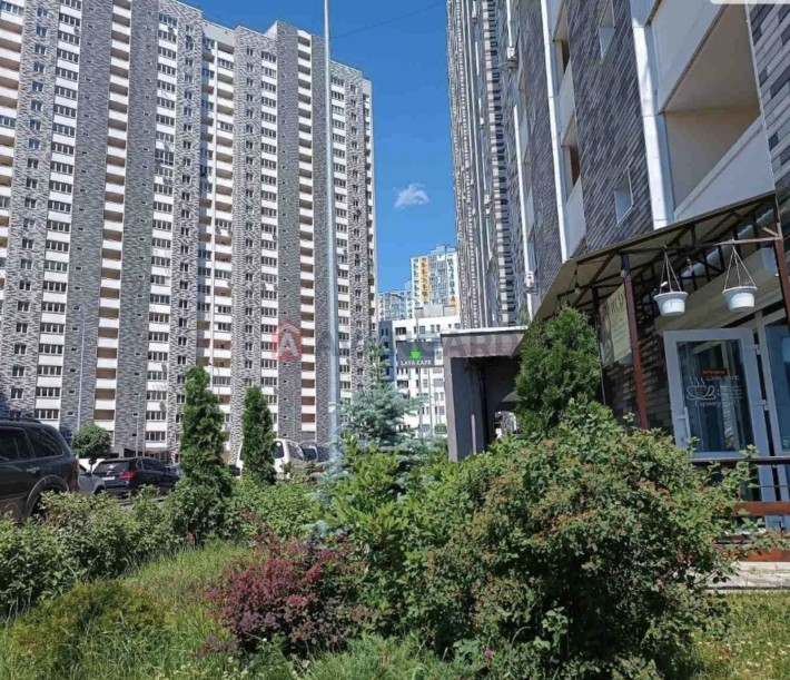 ЖК Ревуцький 2-х кім квартира з ремонтом до метро 7хв - фото 1