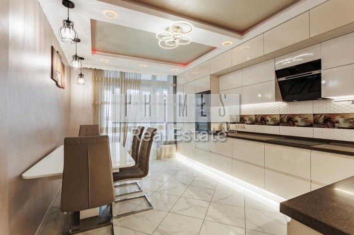 Продажа 3к квартиры 79м2, ЖК Владимирский, ул. Антоновича, генератор - фото 1