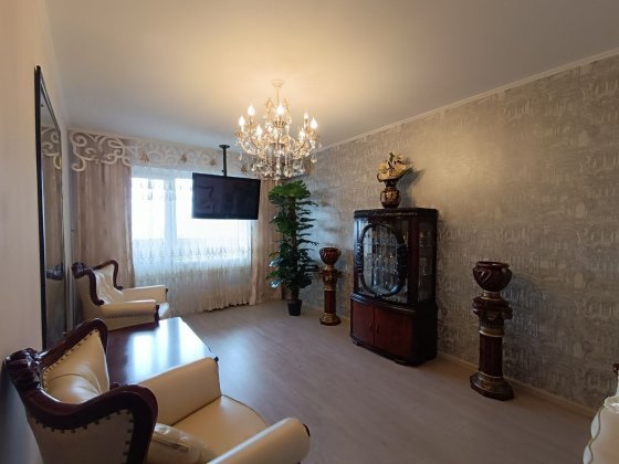 Продам 2х кімнатну квартиру вулиця  Европейського Союзу 19/3.Винограда Київ