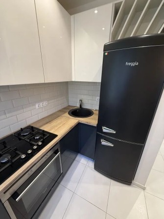 Дизайнерська 2к квартира 41м кв. у сердці Печерська - фото 1