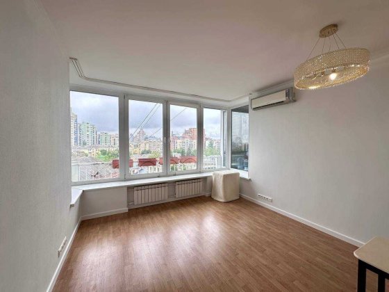 Продаж квартири 92м2 Печерськ вул.Омеляновича-Павленка(Суворова), 19 Київ