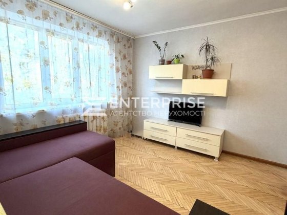 Продам 1к квартиру біля метро Дорогожичі, вул. Олени Теліги Київ