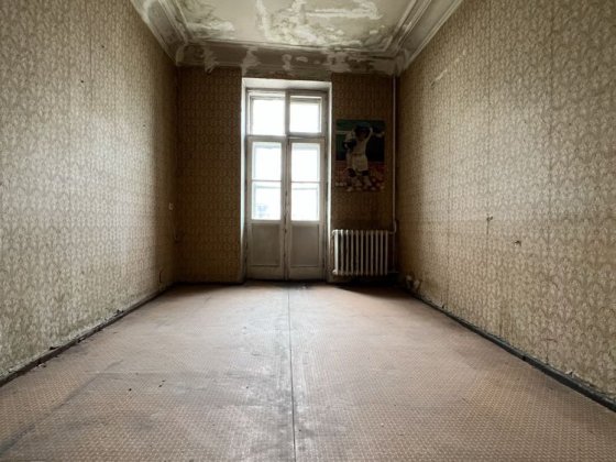 Продаж 5 кімнатної квартири по вулиці Василя Тютюнника 13, метро Палац спорту Киев