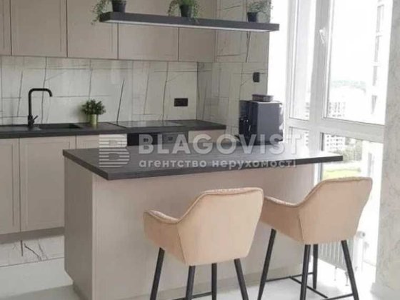 2к.Варшавський.Варшавський плюс. Виговського Івана (Гречка Маршала), Киев