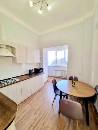 Крутий Узвіз 6/2 Печерськ Кловський Узвіз Кловська - фото 1