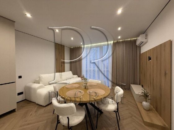 Продаж 2к з ремонтом/Варшавський 3/Змієнка/ Резервне Киев