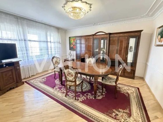 Продам 3кім.квартиру 115кв.м. Святошинський вул.Відпочинку,10 Київ