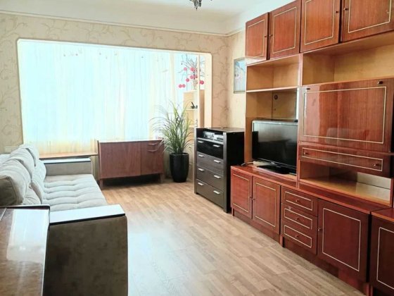 Продаж 3-кімнатної квартири біля метро «Нивки» Підходить під різні програми. 103 000 $ Київ