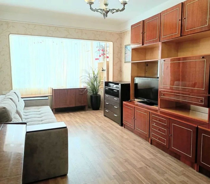 Продаж 3-кімнатної квартири біля метро «Нивки» Підходить під різні програми. 103 000 $ - фото 1