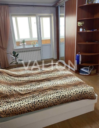 Продам 3кім.квартиру Святошинський р-н, просп.Академіка Палладіна,7/60 - фото 1