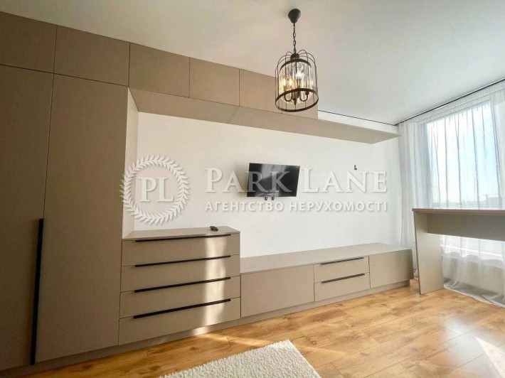 Продаж 1к.квартири з ремонтом , Кадетський Гай,10  Медовий, метро ЖД Вокзал - фото 1