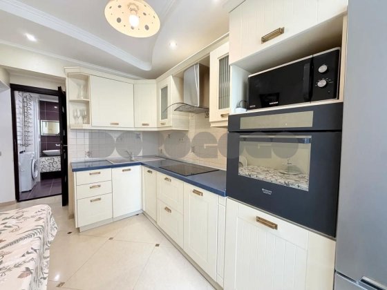 Продаж супер 2к, Дачна (Гаріна) 51, 56м2, ремонт Киев