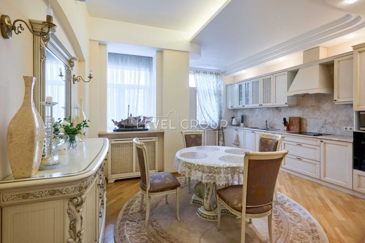 Продаж 4к квартири, вул. Володимирська 71, Шевченківський р-н. , поруч з метро Площа Українських Гер - фото 1