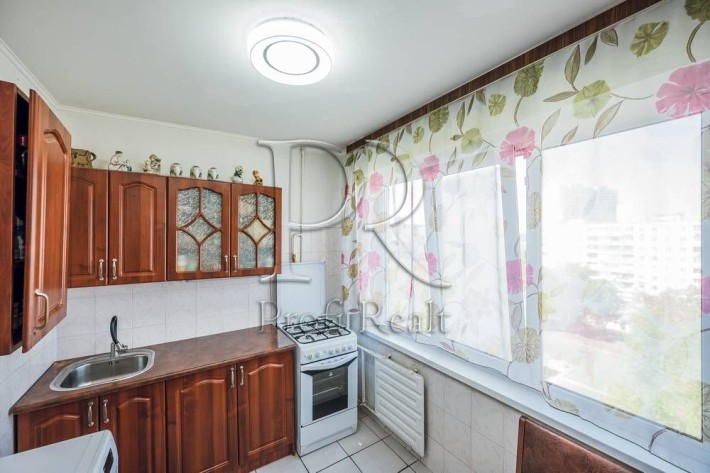 Продаж 3 кімн. квартири за адресою Олега Мудрака 41, Наумова, Академ - фото 1