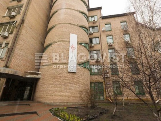 Продаж, простора 3-к квартира, з гарним ремонтом, Університет Київ